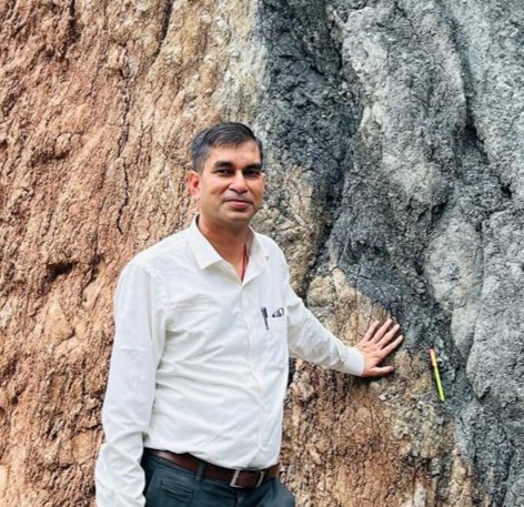 Dr. Alok Pandey